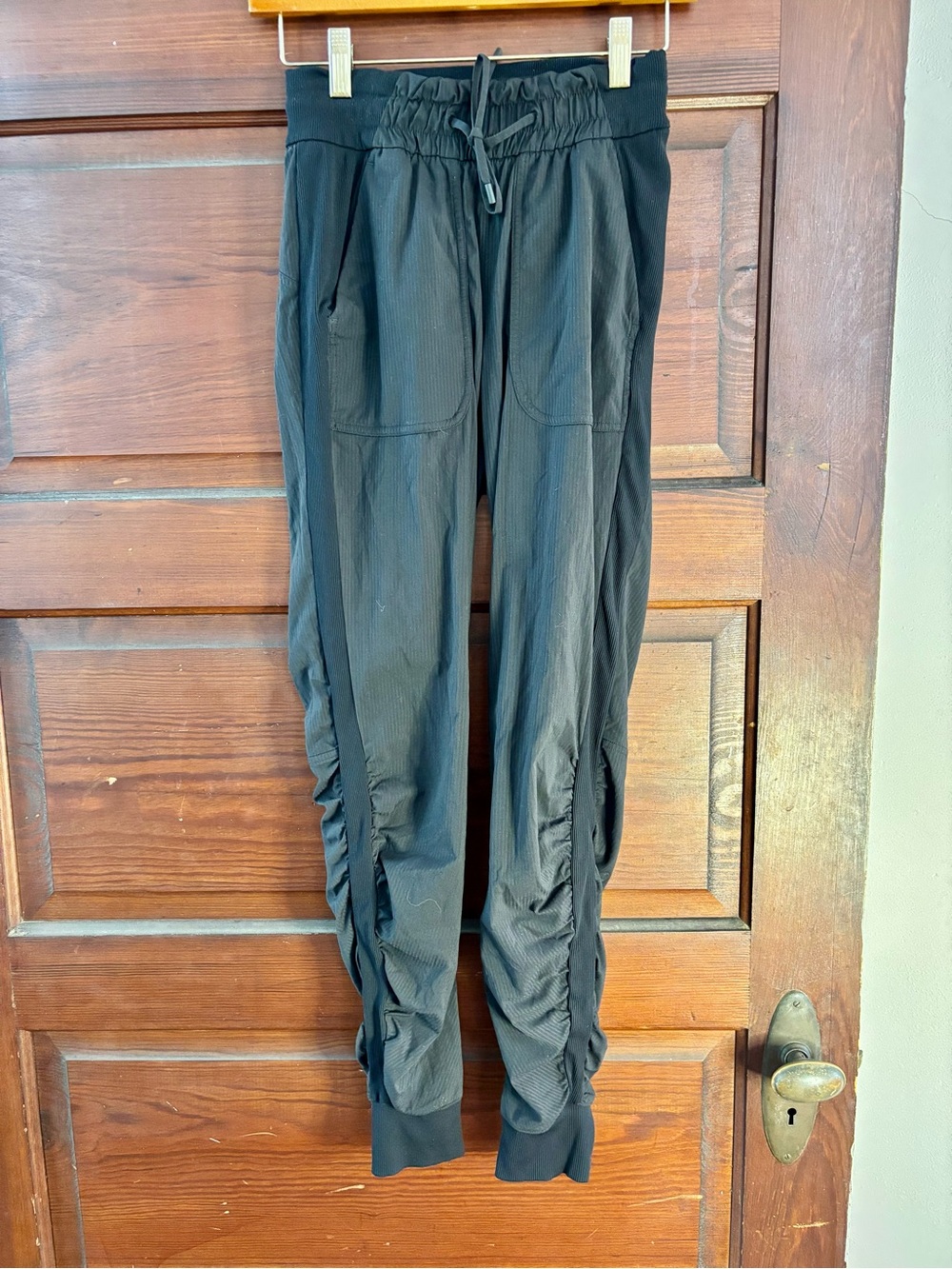 Lululemon Women’s Dance Studio Jogger *29" Unlined in Black - Picture 7 of 12